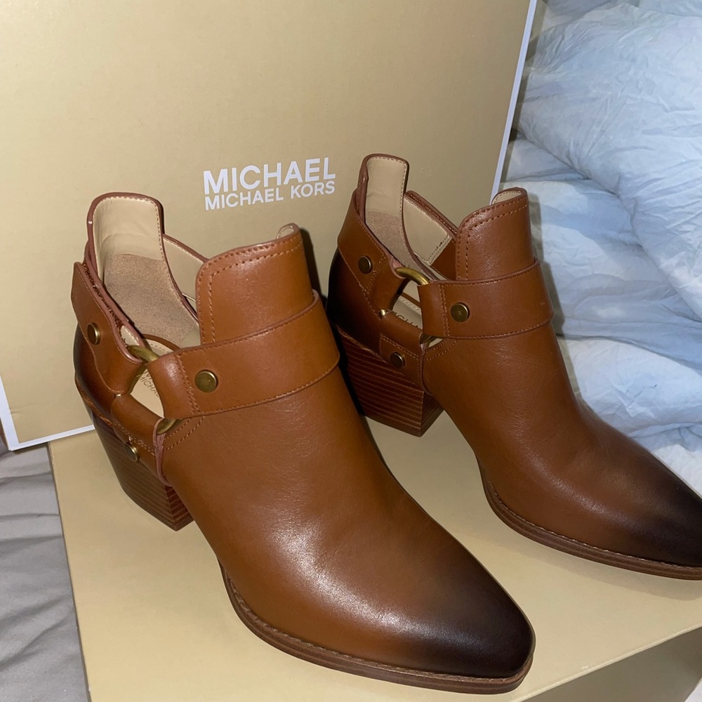 Michael Kors brown bootie
